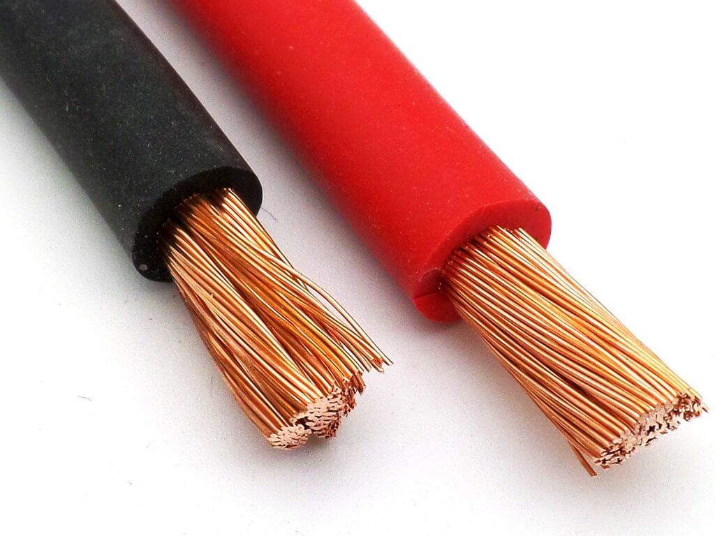 Tri Rated 10 mm 70 Amp batterie câble de fil rouge & noir ** Gratuite ** tube en cuivre cosses 